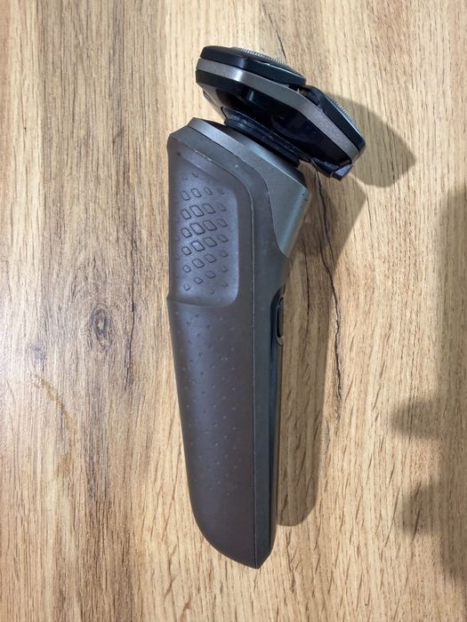 Електробритва Philips Series 5000 SkinIQ (S5589)