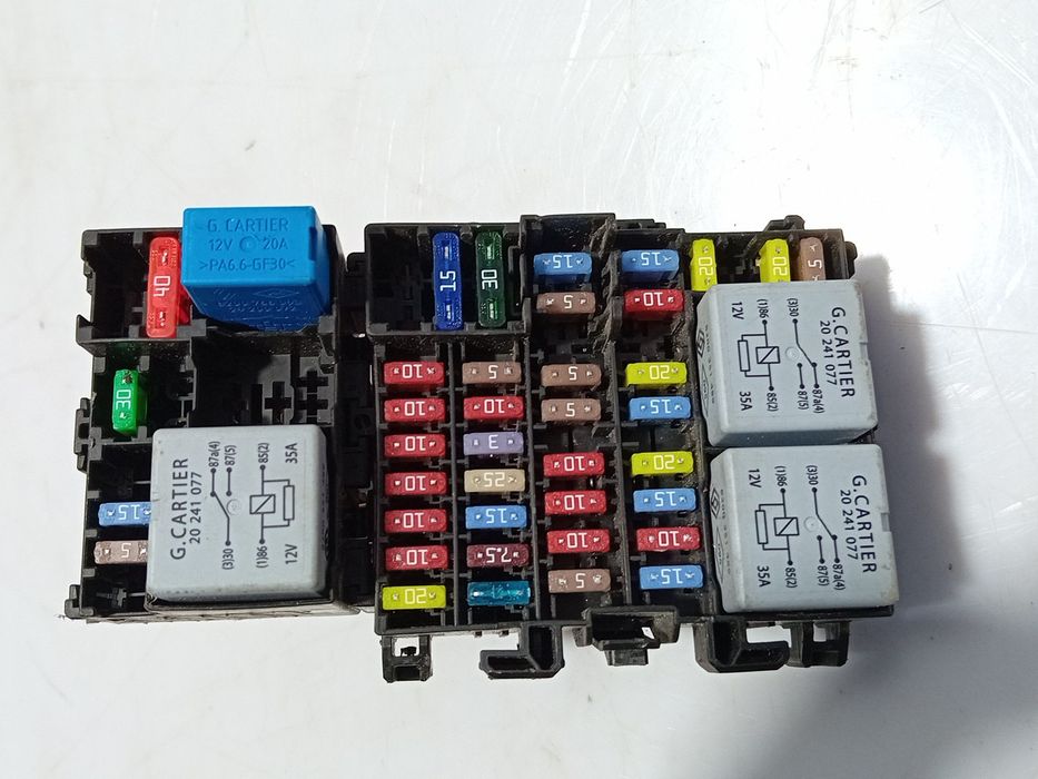 Caixa fusíveis / SAM / BSI RENAULT Clio IV (BH_)