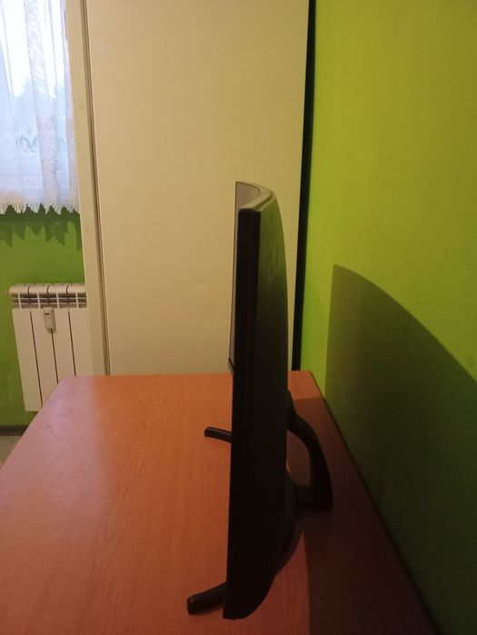 Acer ED273U 27" – HDMI + zasilacz, stan bardzo dobry