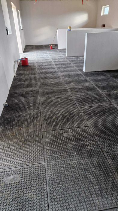 maty dla koni boksy stanowiska myjka padoki