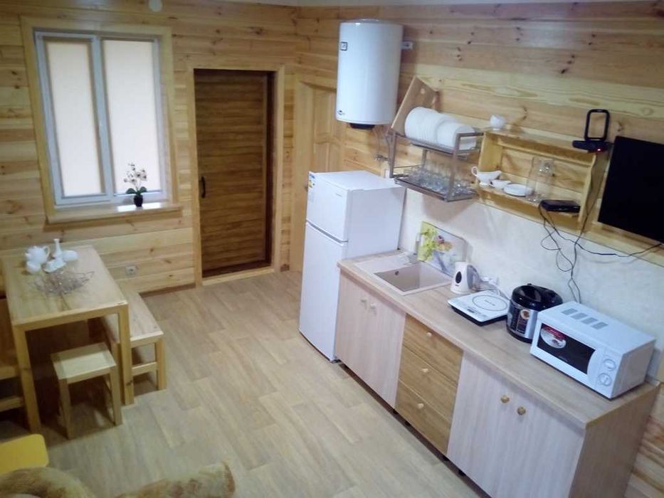 Будинок в Карпатах біля Буковелю. Яблуниця. Продаж дуплекса 2 в 1