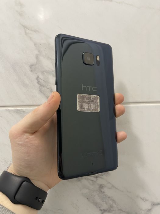Мобільний телефон HTC U Ultra 4/64 GB ідеальний стан