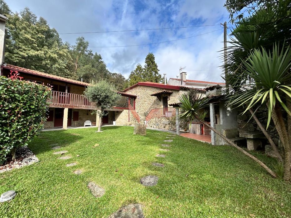 Moradia de Pedra - Venda Particular