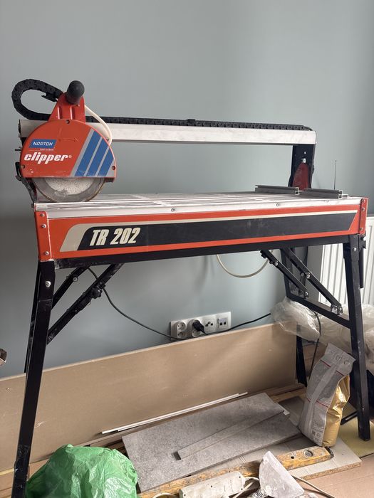 Maszyna do ciecia plytek clipper TR 202