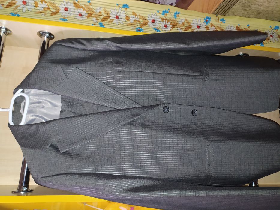 Продам (пиджак и брюки)