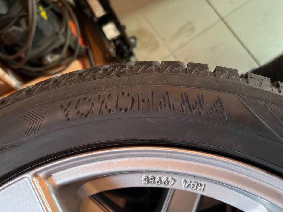 Шини R17 YOKOHAMA , нові