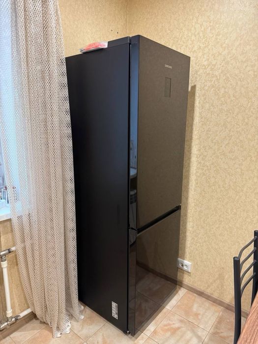 Холодильник Samsung RB34T670FBN