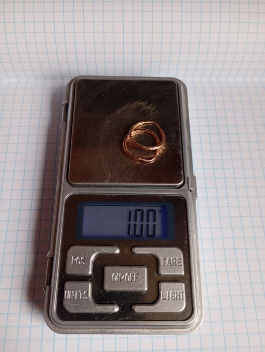 Золоті сережки 585 проби