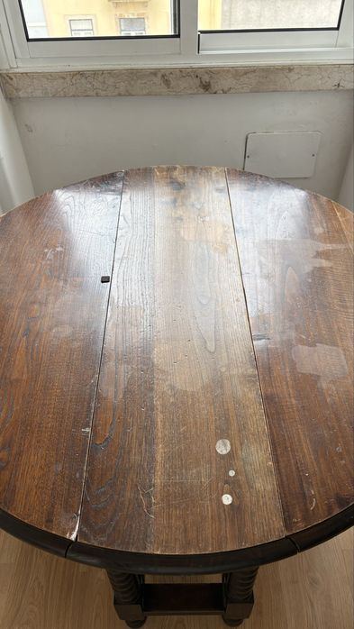 Mesa antiga estilo holandês