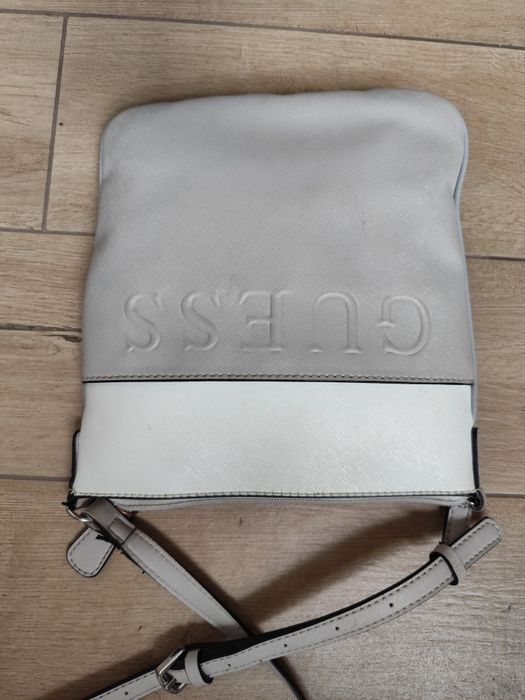 Guess torebka na ramię