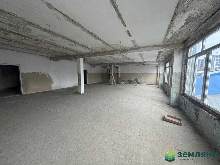 Продаж приміщення під офіси 600м2 вул.Б.Хмельницького (6)