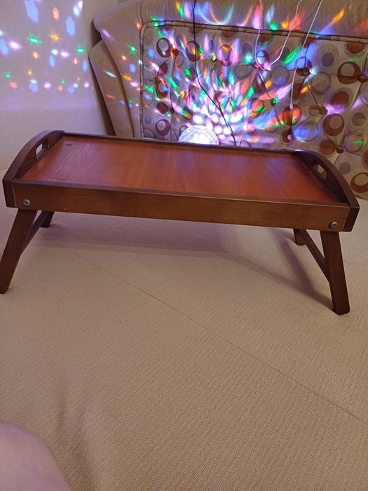 Столік з натурального дерева