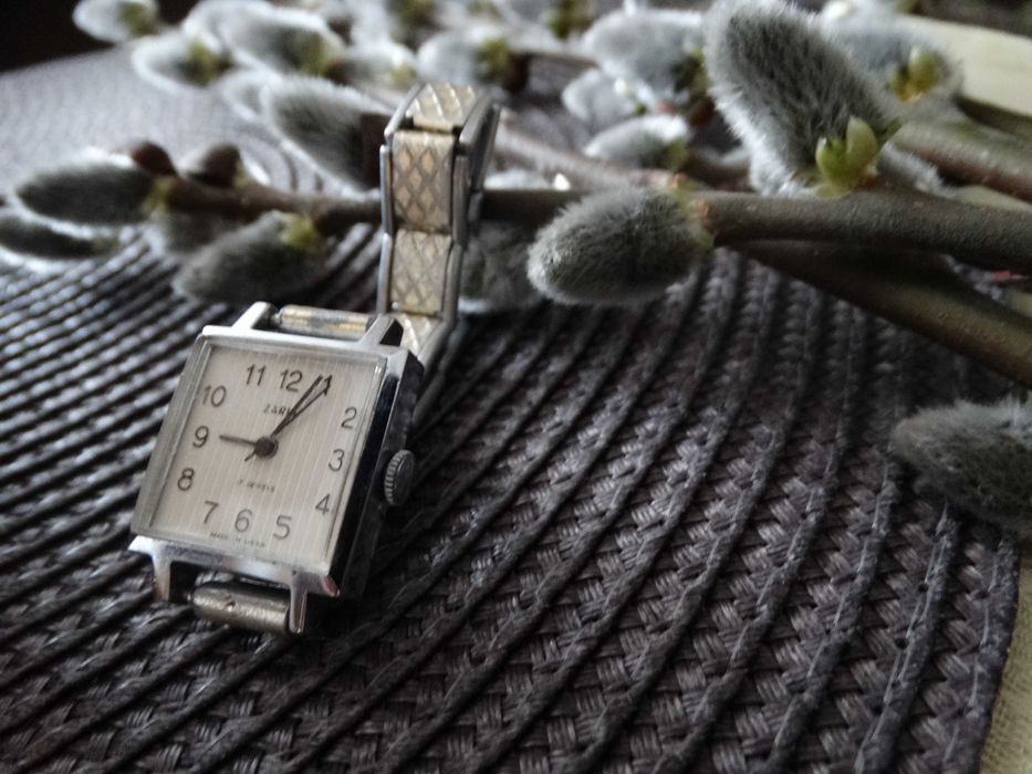 zegarek zaria damski mechaniczny nakręcany z bransoletką prl