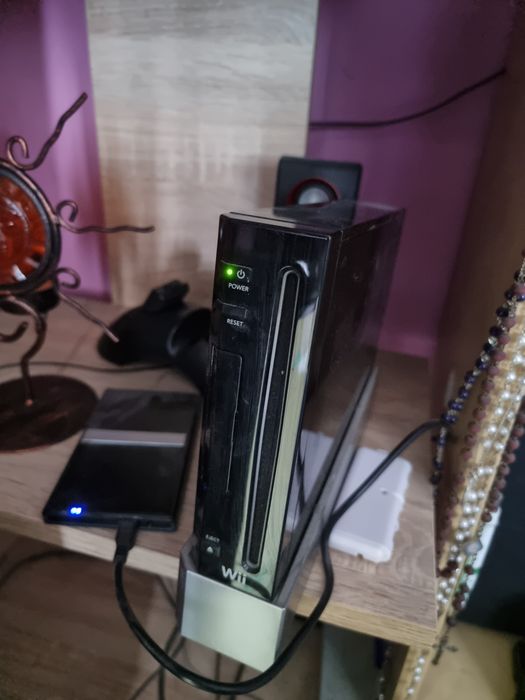 WII z dyskiem cały komplet