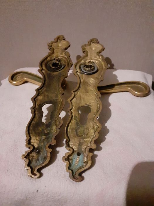 Mosiężne Klamki z Szyldem