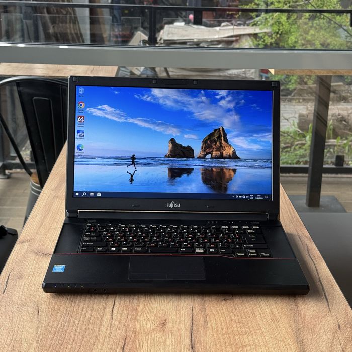 Ноутбук бізнес і5/256гб/8гб/8год акб