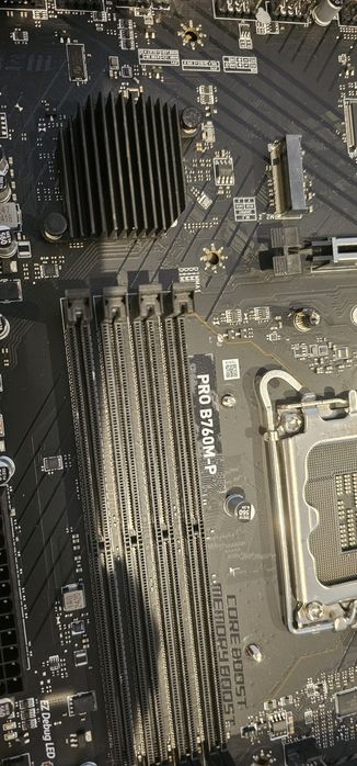 MSI PRO B760M-P ddr5 LGA1700 Intel 12ª 13ª 14ª geração