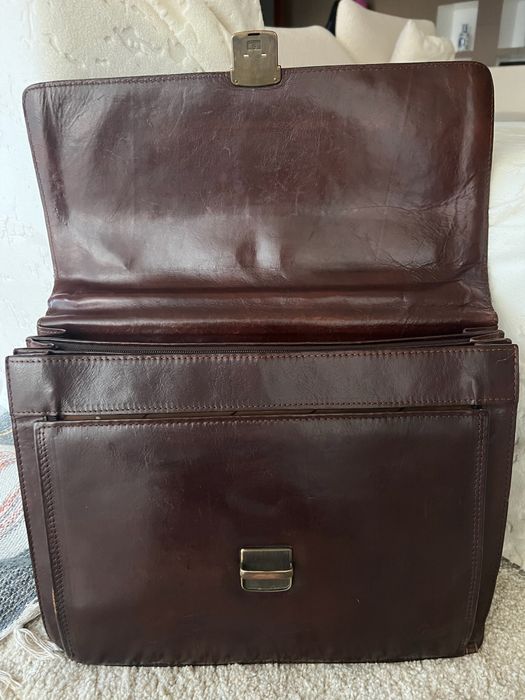 Pasta em pele vintage