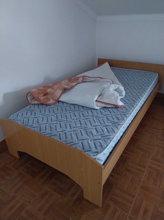 Mobilias de quarto individuais composto por 3 peças cada