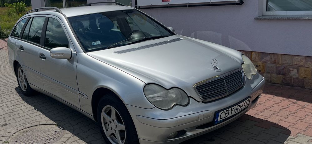 Mercedes 1.8 143KM 238tys.km! Oryginał Bezwypadkowy OC i BT do 2027!