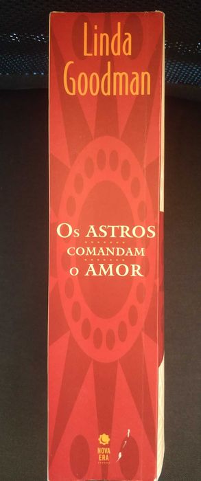 Livro "Os Astros Comandam o Amor" - Linda Goodman