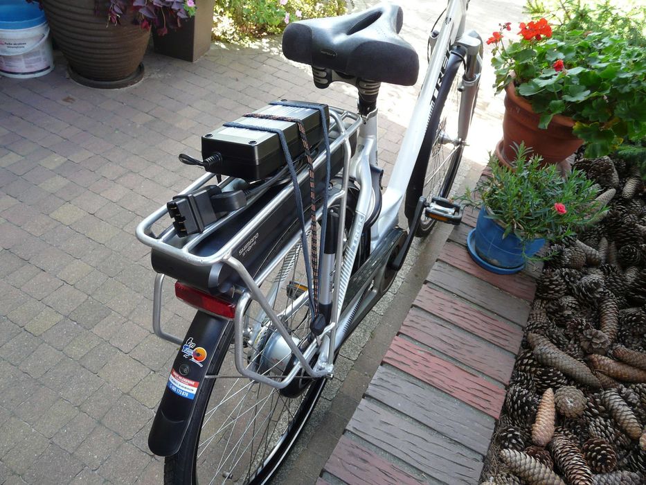 Rower elektryczny TREK LM500+,28"/50 central  Shimano-ładny sprawny