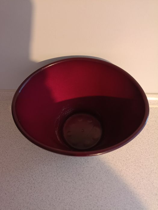 Ceramiczna osłonka na doniczkę .