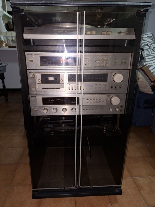 Aparelho de música anos 80