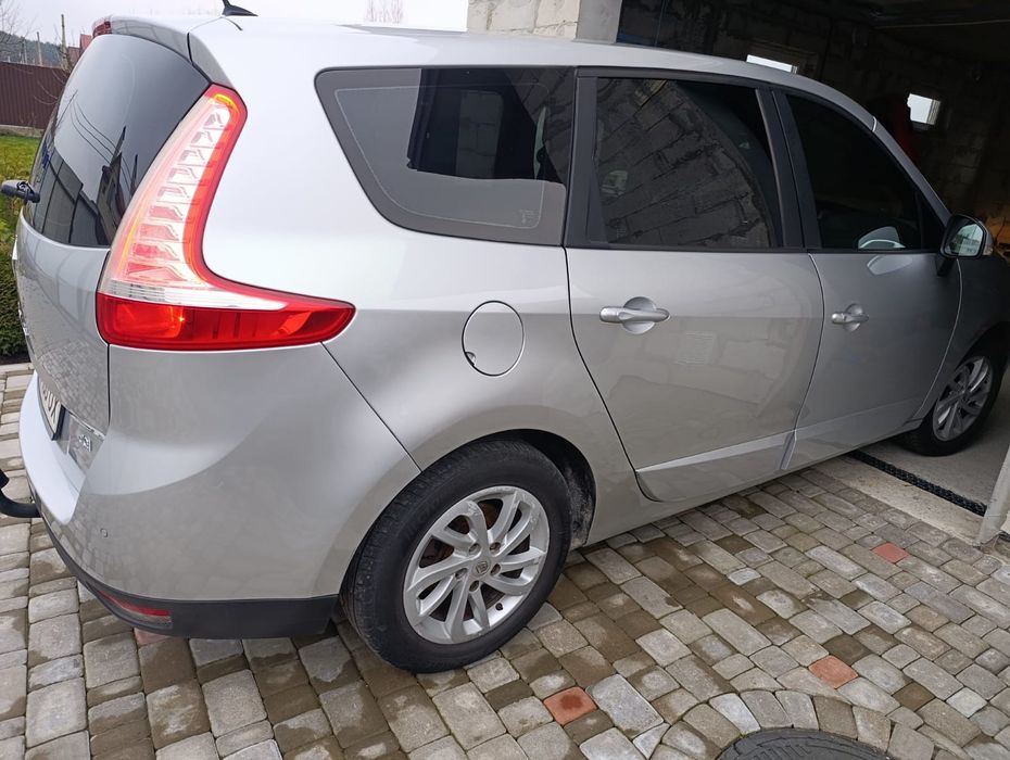 Продам Renault Grand Scenic 2015 рік