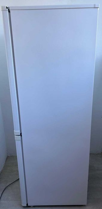Frigorífico Combinado KUNFT 207L - Branco