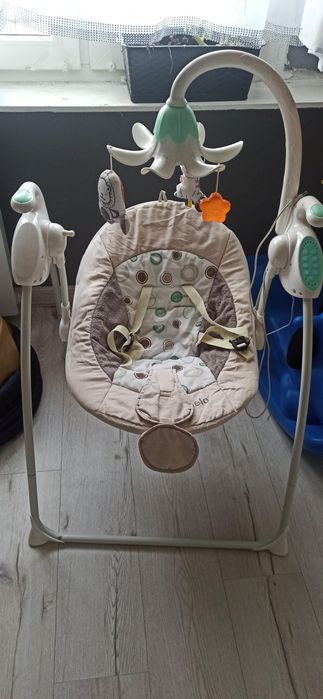 Lezaczek bujaczek lionelo