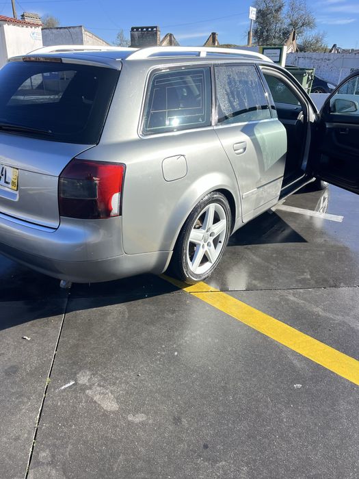 Audi A4 1.9tdi vendo/troco jipes