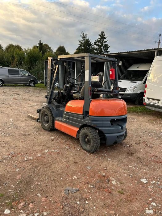 Toyota 6FGL25  Wózek widłowy Toyota 2,5 tony 3,0 m