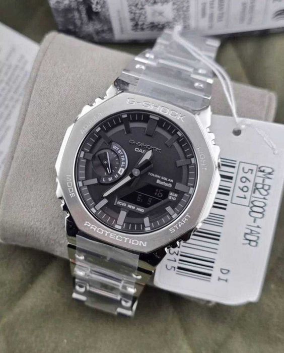 Часы наручные мужские Casio G-Shock GM-B2100D-1A