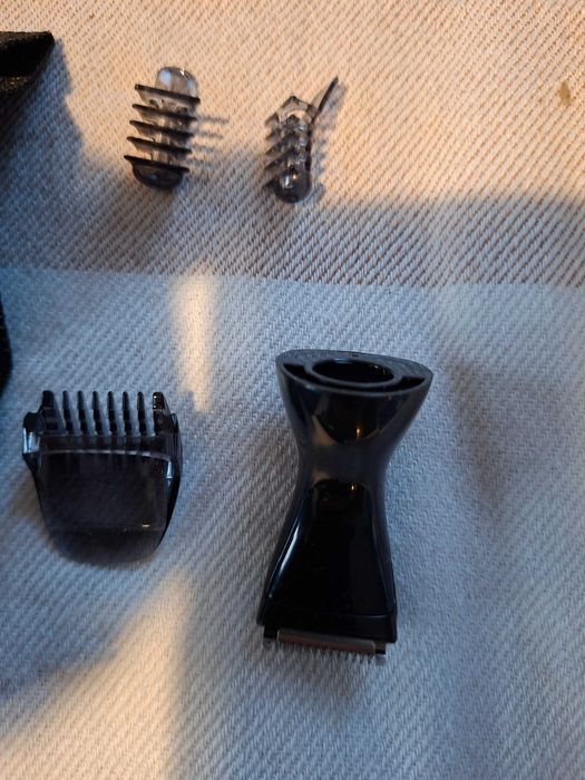 Wielofunkcyjny trymer Philips Series 5000 NT5650/16 do nosa, uszu,brwi