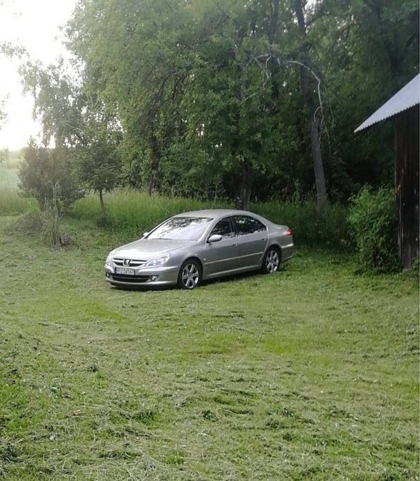 Peugeot 607