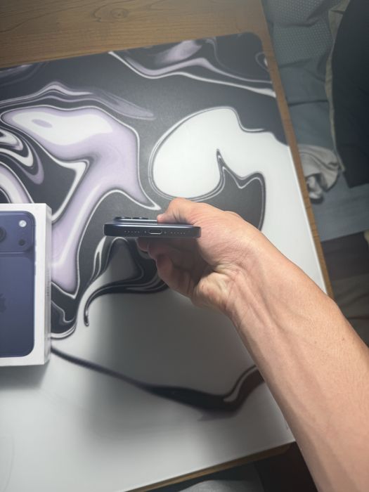 Iphone 17 pro 256gb  apenas esim
