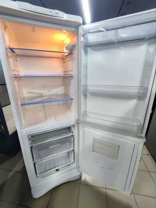 Холодильник Indesit C132G.016 бу РОБОЧИЙ Доставка