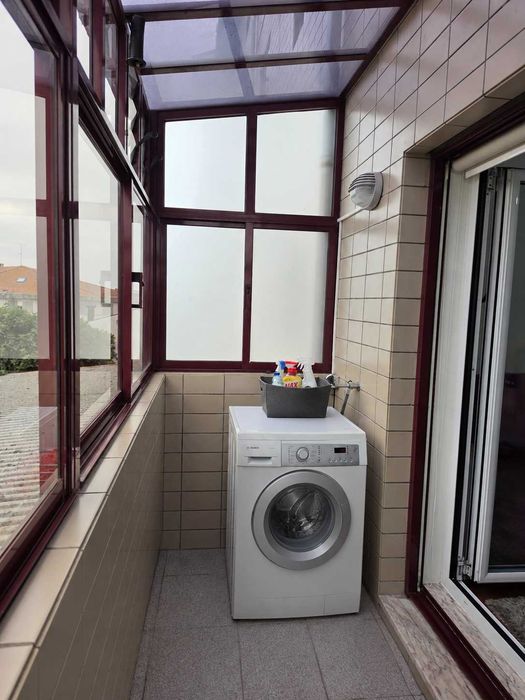 Quarto junto ao ISCAP e Hosp. S. João