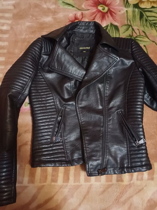 Куртка кожзам осінь