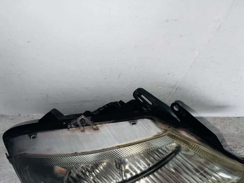 Farol Direito Citroen C3 - 02/10