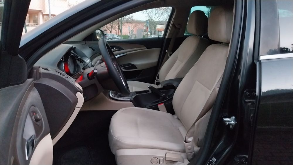 Opel insignia Sports Tourer 2.0 Cdti 2010