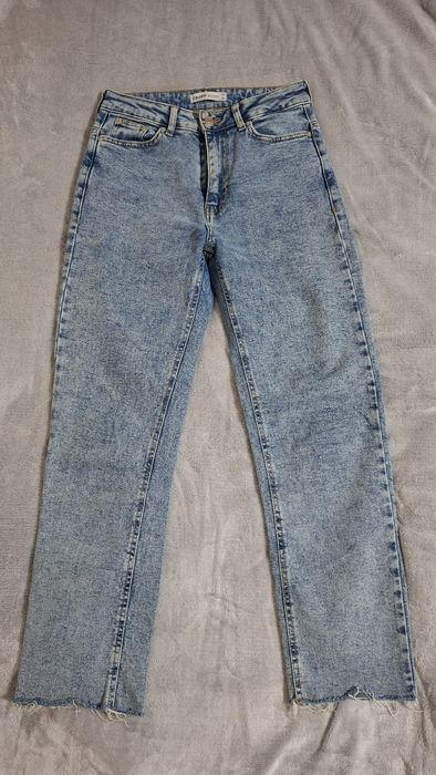 Jeansy straight jasne