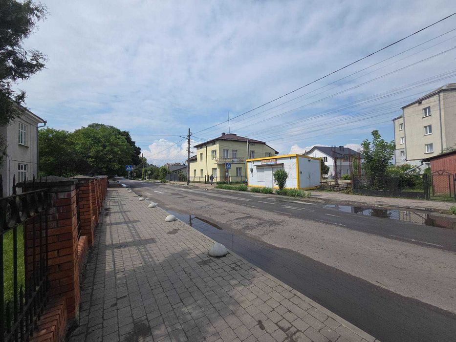 Нежитлове приміщення навпроти Поліклініки, м. Кам'янка-Бузька