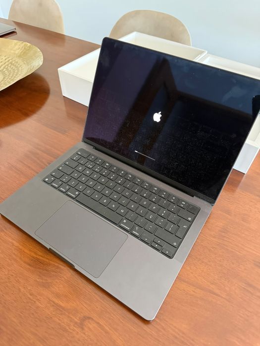 Macbook M4 PRO c/garantia