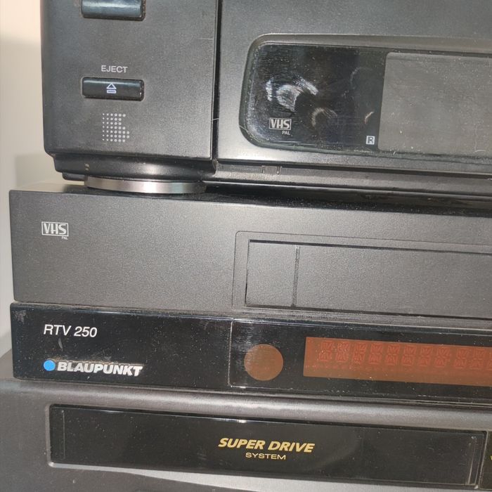 Grande Lote de leitores VHS com avaria - Para arranjar ou Peças - Ref Lote 1