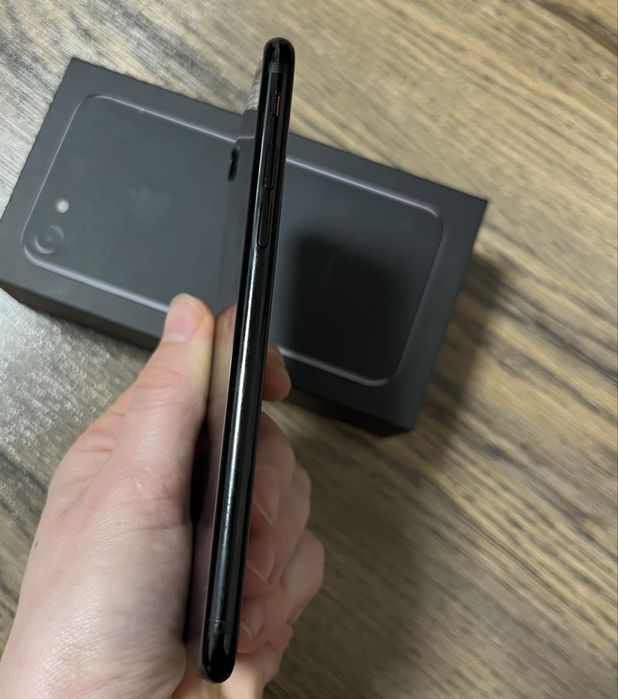 iPhone 7 Black 256GB — без ремонтов / Отличное состояние / Батарея 76%