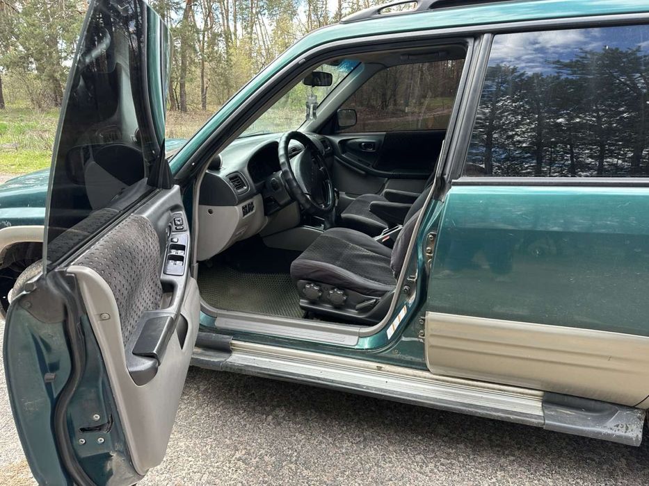 SUBARU Forester.