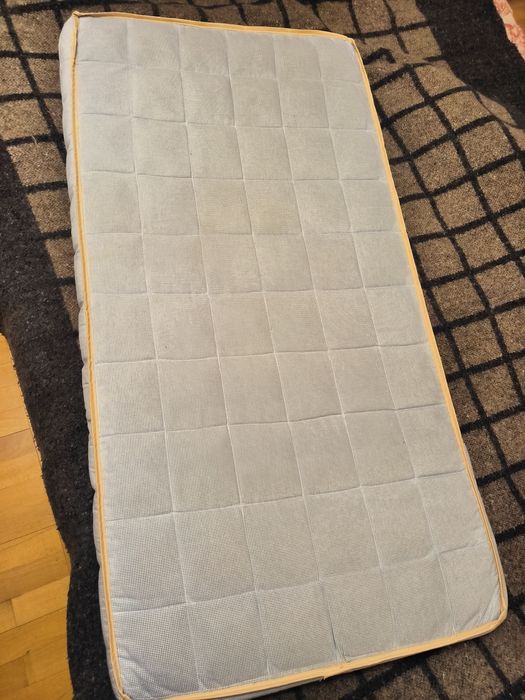 Дитяче ліжко (вживане)