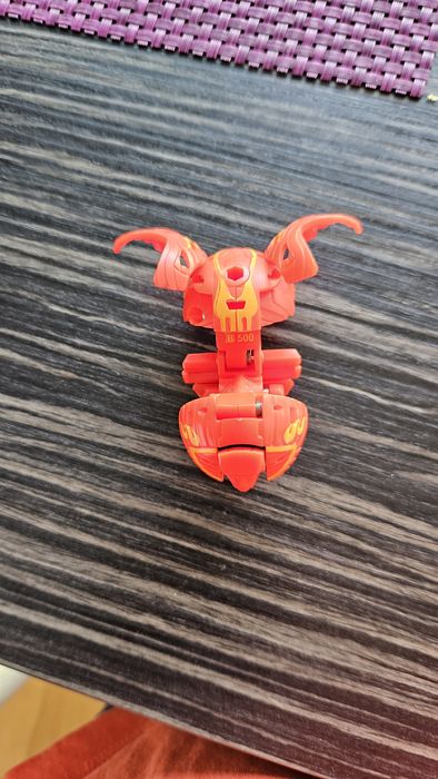 Bakugan Czerwony smok
